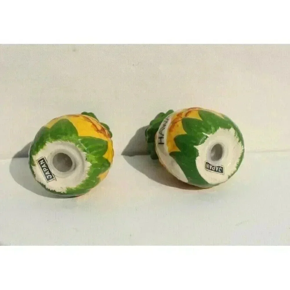 Vintage Hawaii / Aloha Pineapple Salt and Pepper Shakers Set Dinnerware Decor